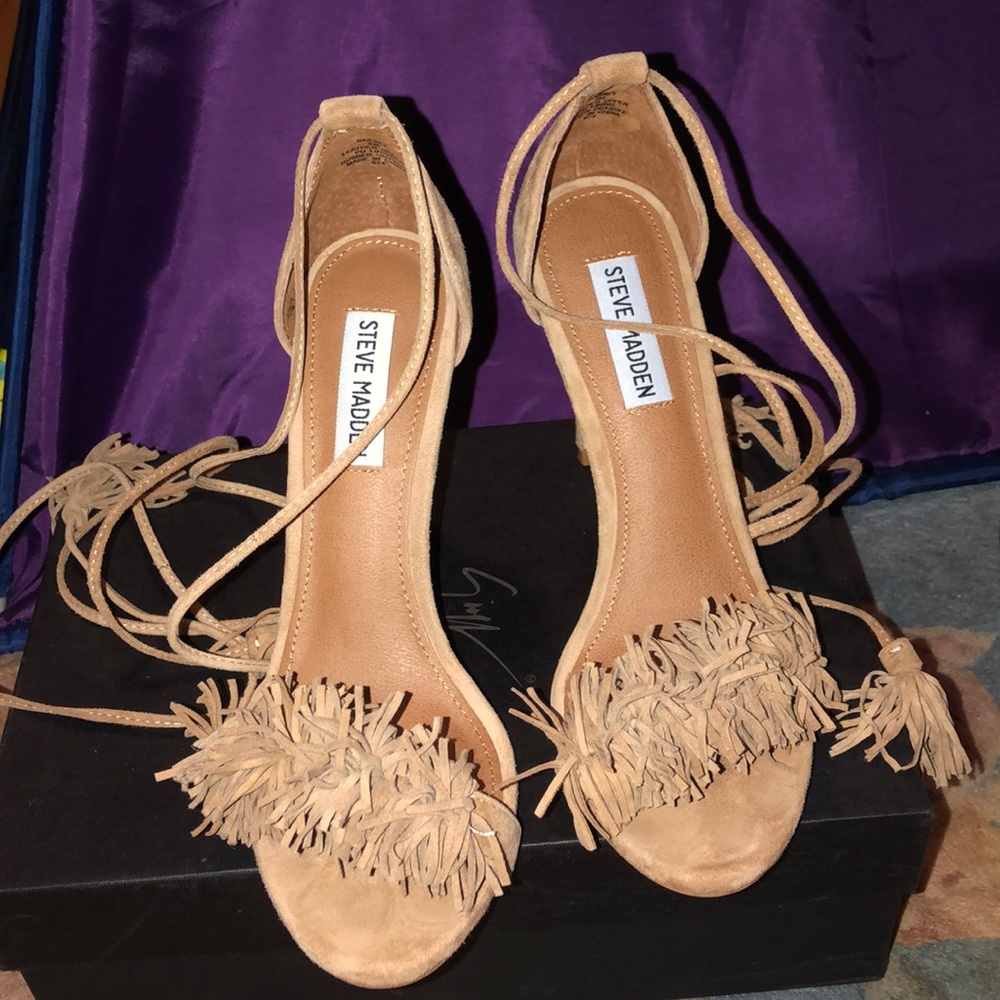 ❤️Steve Madden sandals wore 1x 7.5❤️ wild thing